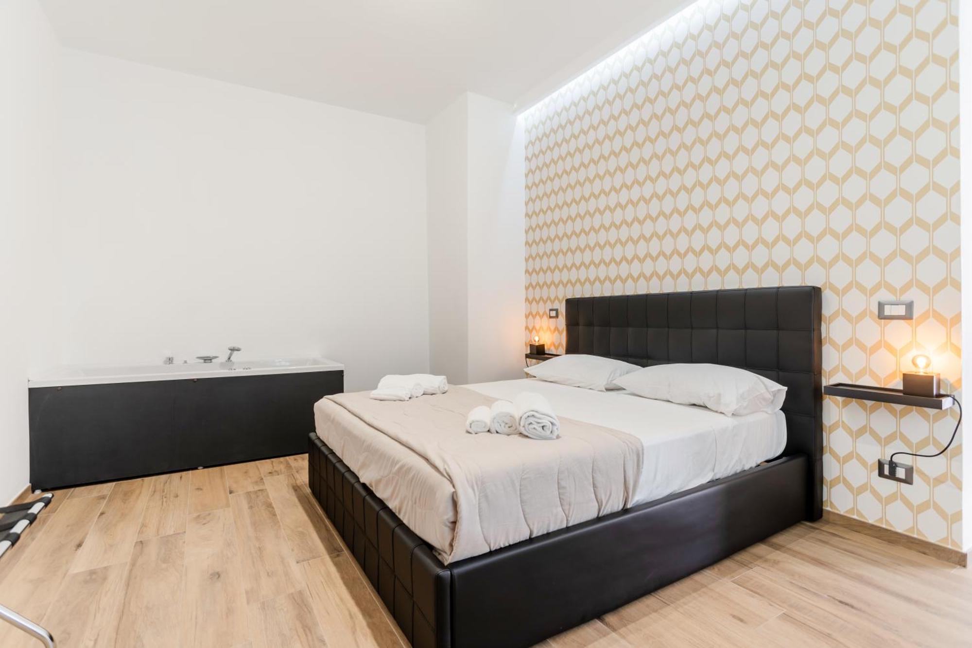 Pietramare Luxury Suites Bari Exterior foto