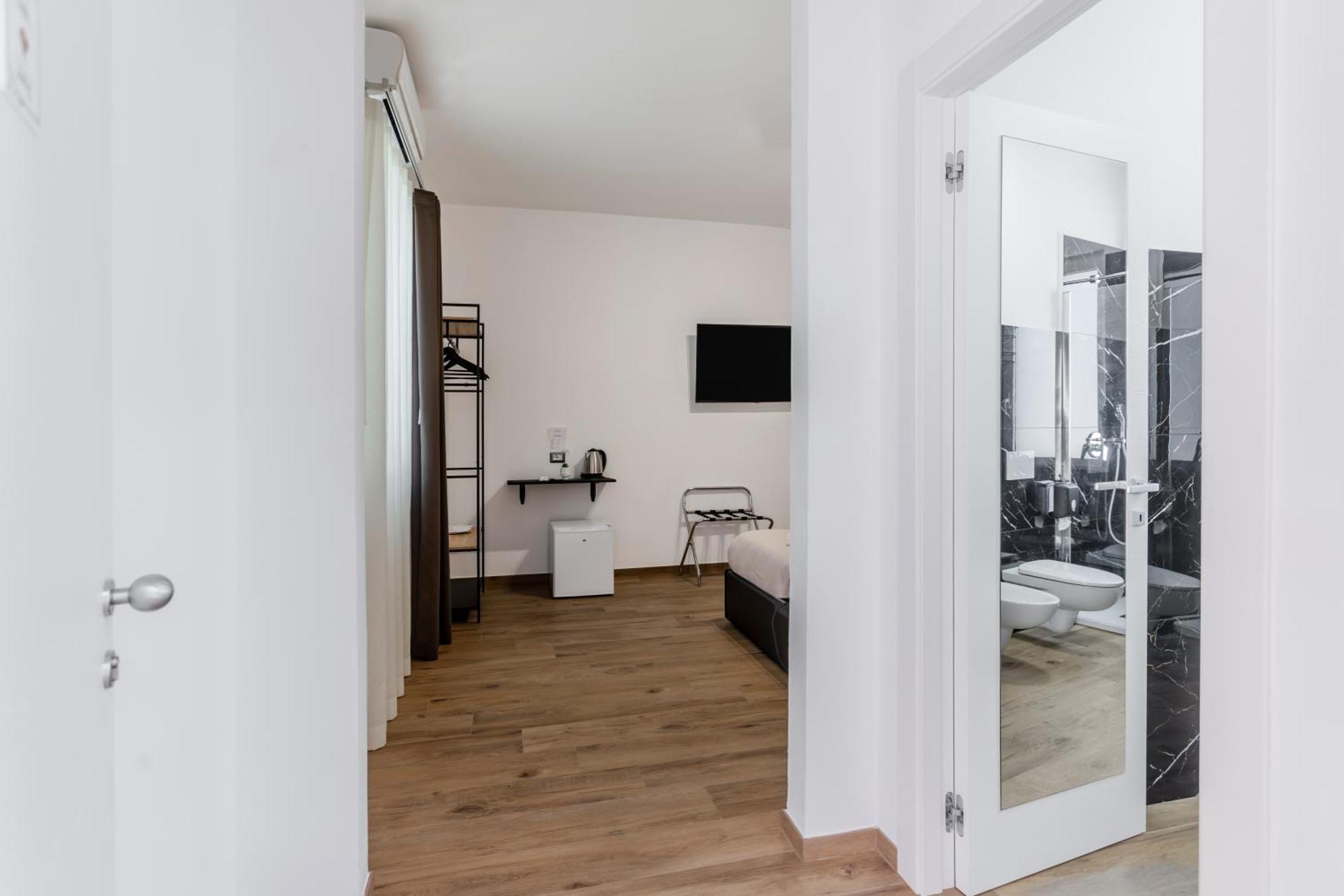 Pietramare Luxury Suites Bari Exterior foto