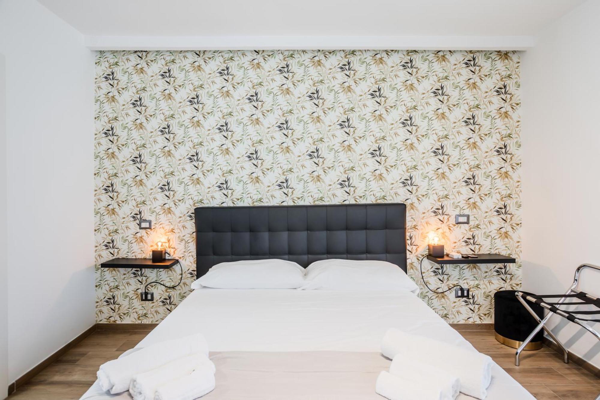 Pietramare Luxury Suites Bari Exterior foto